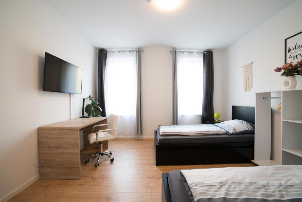 Schoene Ferienwohnung 78M2, 3 Schlafzimmer, 2 Baeder, Zentrumnah, 1Og Erfurt Eksteriør billede